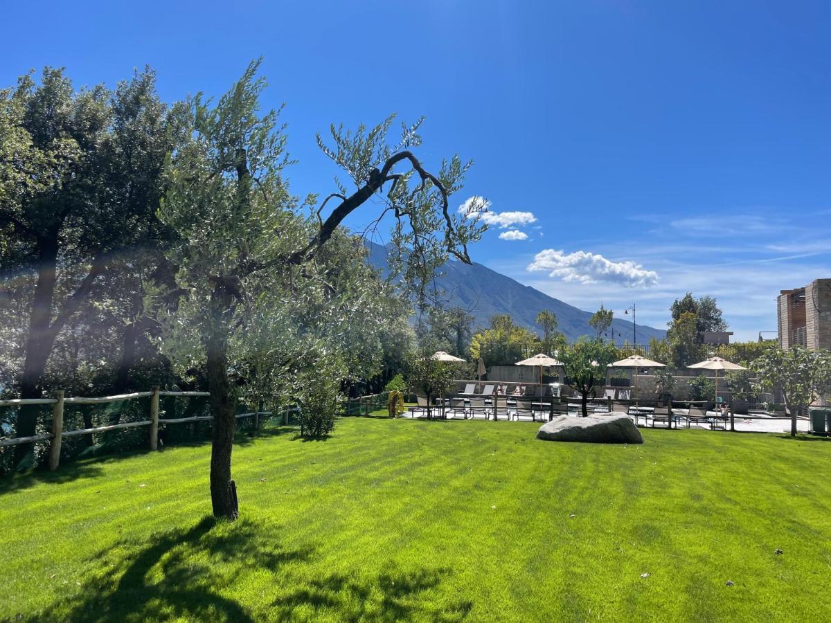 Sibenbras Natural Aparthotel Limone sul Garda Exterior photo